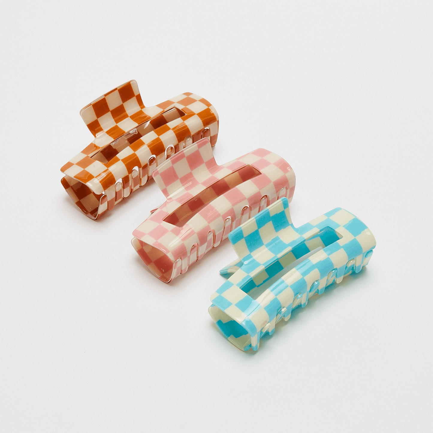 Scruncheeto Large Checkered Creme Brulee Strawberries & Cream Blue Lagoon